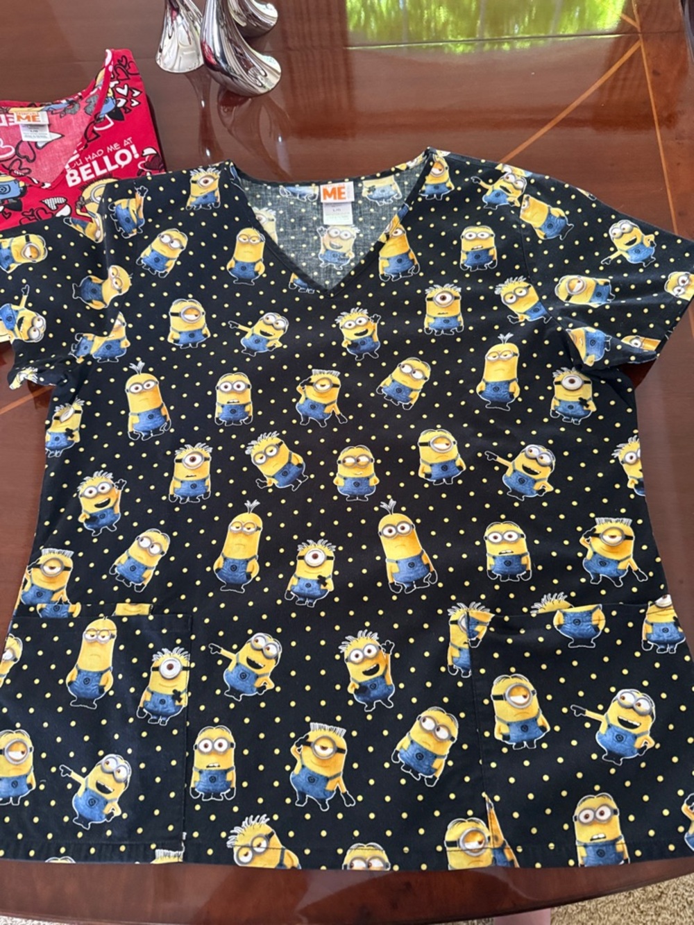 Minion print Scrub tops - Picture 7 of 16